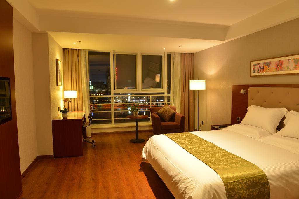 Yitel Ningbo Old Bund Hotel Стая снимка