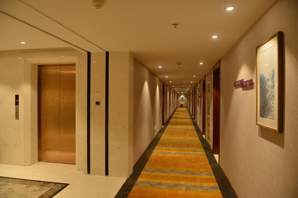 Yitel Ningbo Old Bund Hotel Екстериор снимка